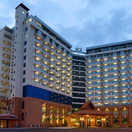 Hotel Yangon Exterior photo