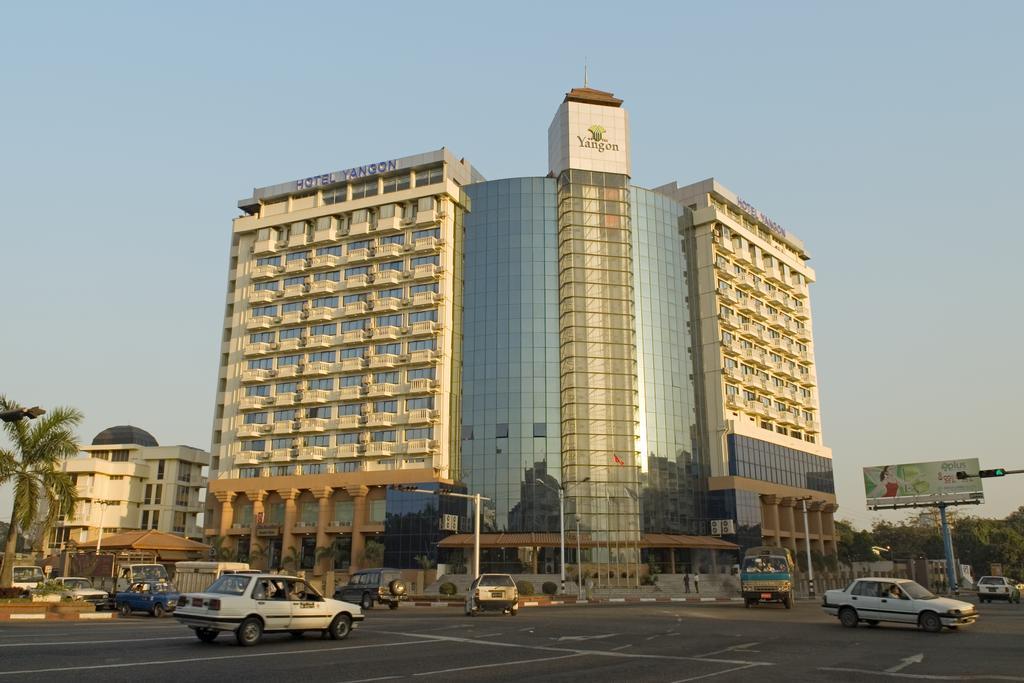 Hotel Yangon Exterior photo